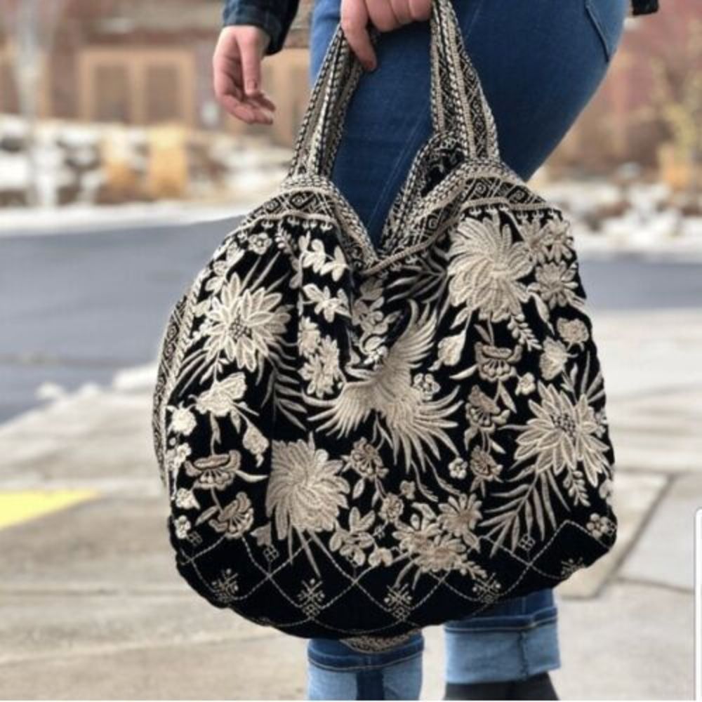 Johnny Was Othilia Black White Floral Special Velvet Tote Bag Handbag Purse NEW - Picture 2 of 12